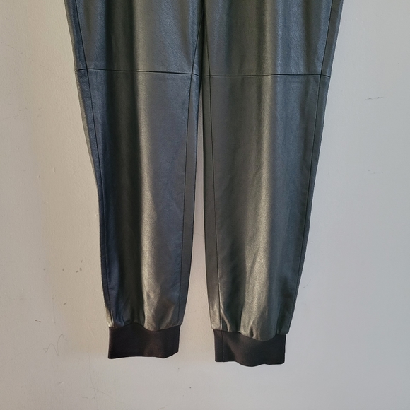 BCBGMaxAzria Sugi Faux Leather High Rise Jogger Pants Black M - Picture 10 of 12
